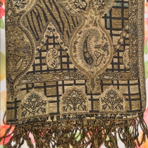 Scarf: Silk Feel Pashmina Type - Picture 5 of 8